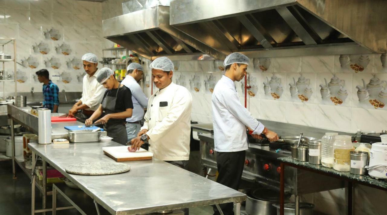 Hotel New Seasons Kālka Εξωτερικό φωτογραφία